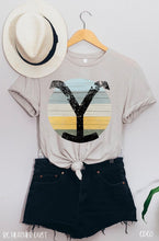Load image into Gallery viewer, Yellowstone -Retro Circle
